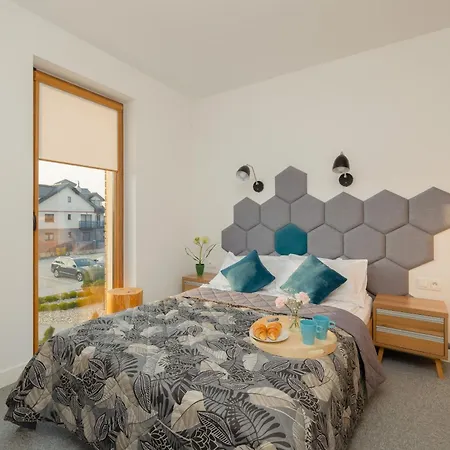 Marynarska Modern With Parking By Renters *